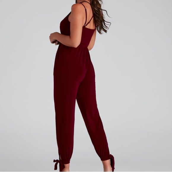 Windsor Sleeveless Surplice Jumpsuit Adjustable Sleeves Burgundy Size XLarge - Picture 2 of 13